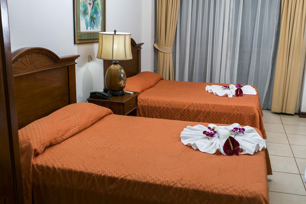 Alamar Hotel Puntarenas Eksteriør bilde